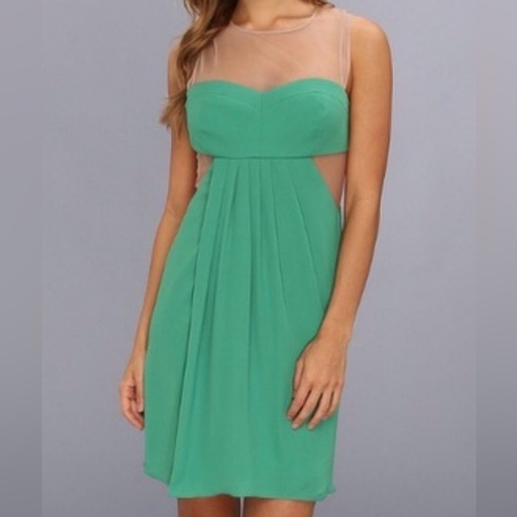 BCBGMaxAzria Dresses & Skirts - BCBGMaxAzriaGreen Dress- size 8